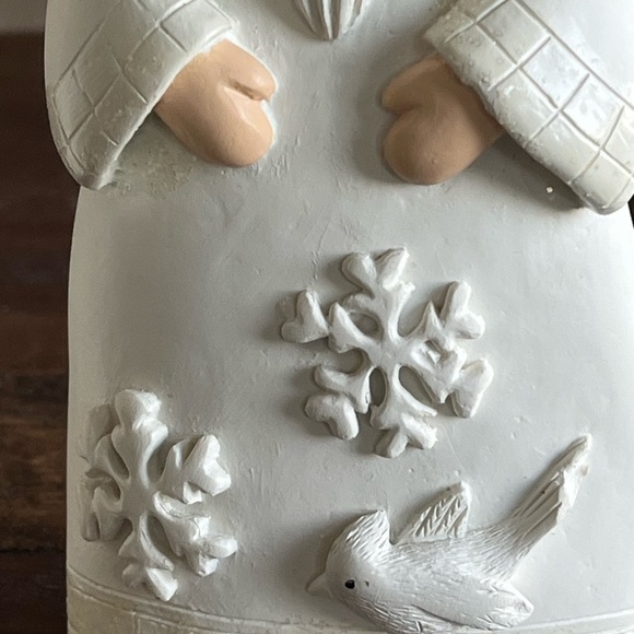 Pair of vintage Santas dressed in white with snowflakes and doves - Picture 2 of 6